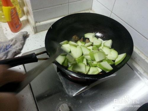 小瓜咋炒着吃啊视频大全,视频大全教你轻松上手