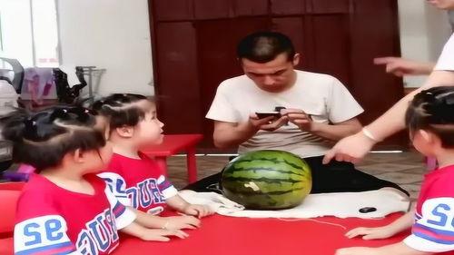 姐妹被妈妈骂吃瓜视频播放,姐妹互动引发网友热议