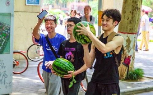 华商学院视频吃瓜